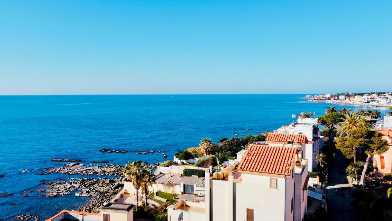 Be Your Home - Appartamento 4 Camere Sul Mare Scesa Al Mare Privata Santa Marinella Exterior photo